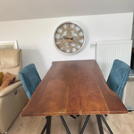 Modern Renoviertes Am Luisenhof Apartment