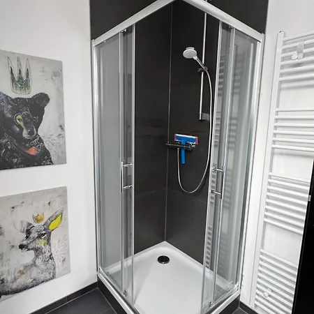 Modern Renoviertes Am Luisenhof Apartment *